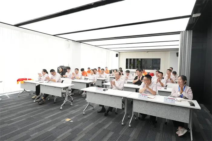 The 2025 qgm ການສະເຫນີເງິນທີ່ໄດ້ຮັບການປັບປຸງໃນໄຕມາດທີ່ໄດ້ຮັບການສະຫລຸບຢ່າງສໍາເລັດຜົນ