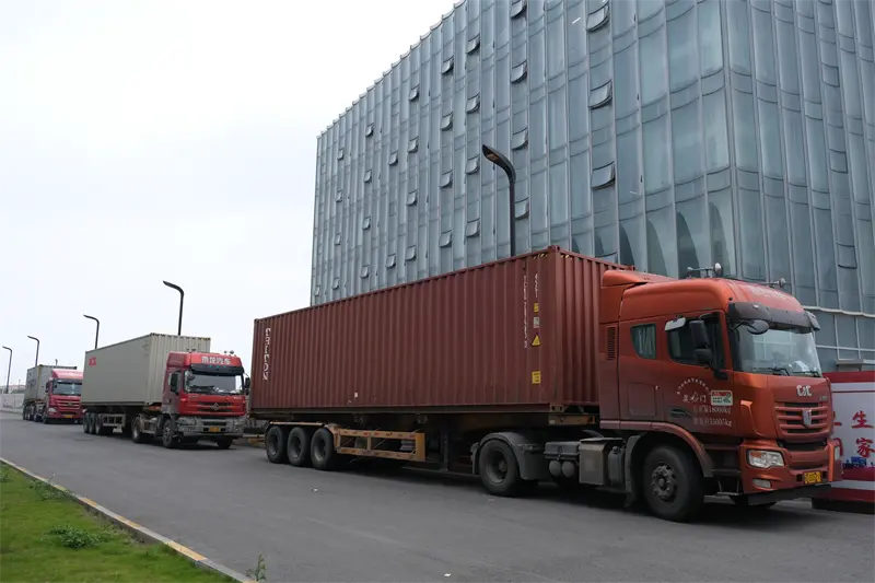 ເຄື່ອງຈັກຜະລິດອິດເຄັກສົ່ງໄປທີ່ຕາເວັນອອກກາງ, ຊ່ວຍໃຫ້ການກໍ່ສ້າງໃນພາກພື້ນໃຊ້ເວລາໂດດເດັ່ນ