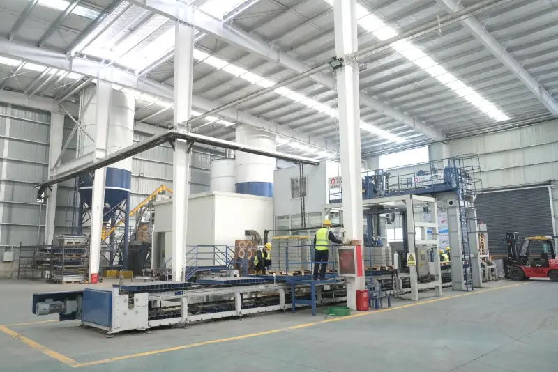 ອັດຕະໂນມັດ Paving Block Machine for Southeast Asia | ວິທີແກ້ໄຂການຜະລິດຄອນກີດທີ່ມີປະສິດທິພາບ