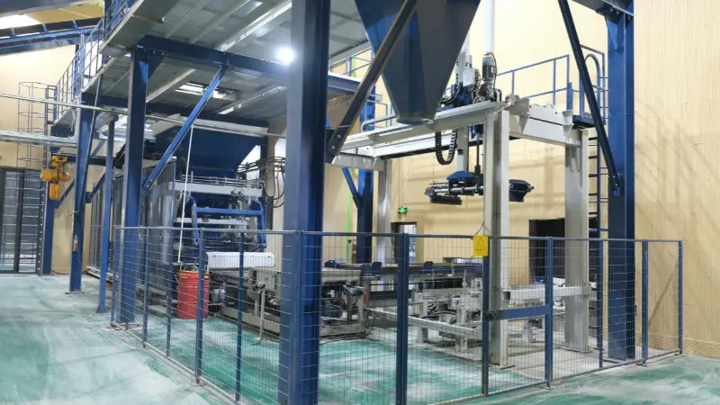 ວິທີການ QGM Block Machines ແກ້ໄຂສິ່ງທ້າທາຍດ້ານການຜະລິດໃນອາຊີຕາເວັນອອກສຽງໃຕ້